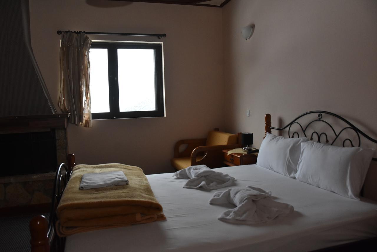 To Panorama Hotel Ágrafa Kültér fotó